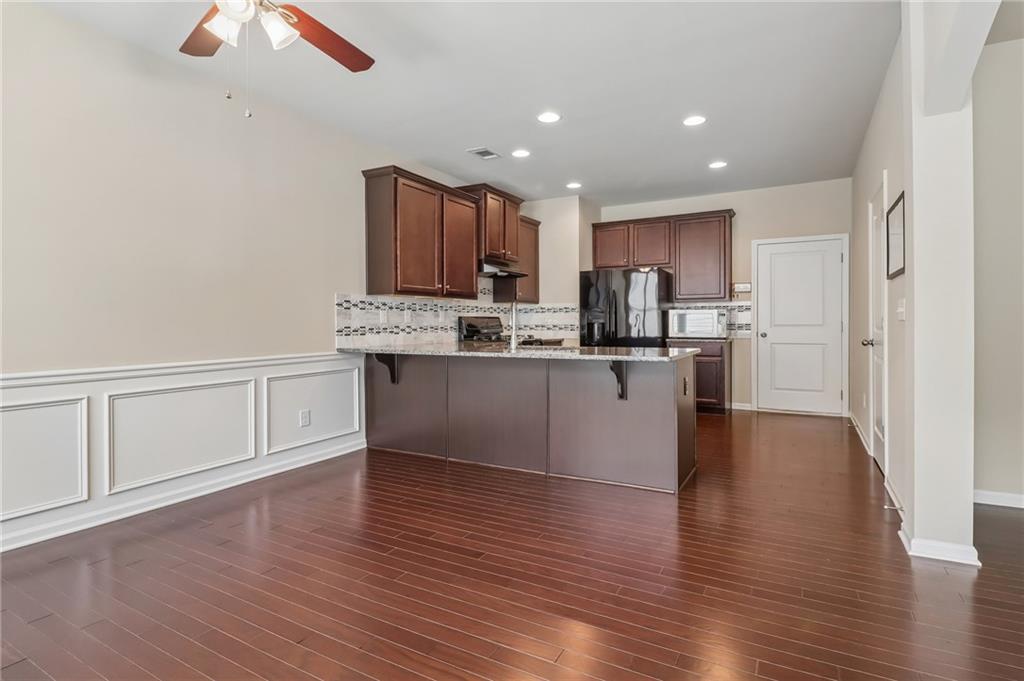 55 Grampian Way Property Photo 15