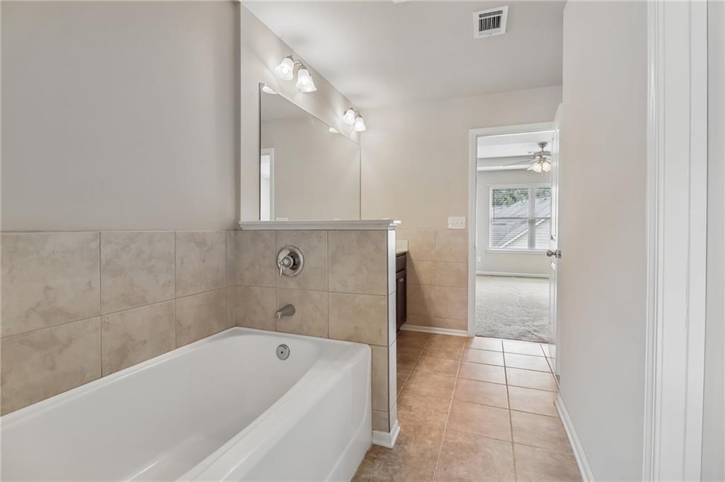 55 Grampian Way Property Photo 33