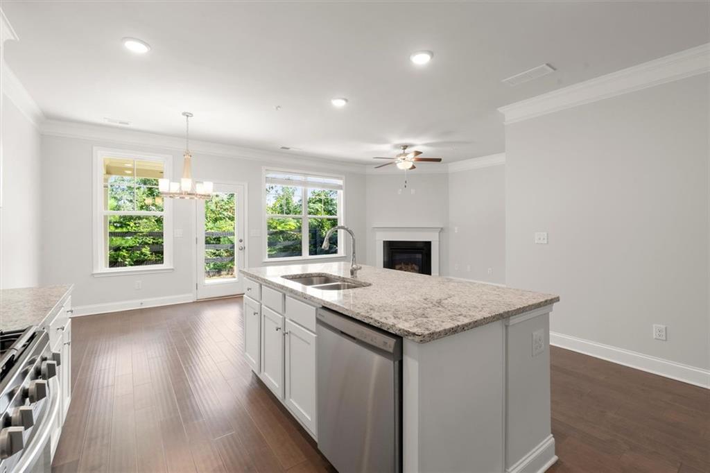 1543 Summer Song Drive Property Photo 4