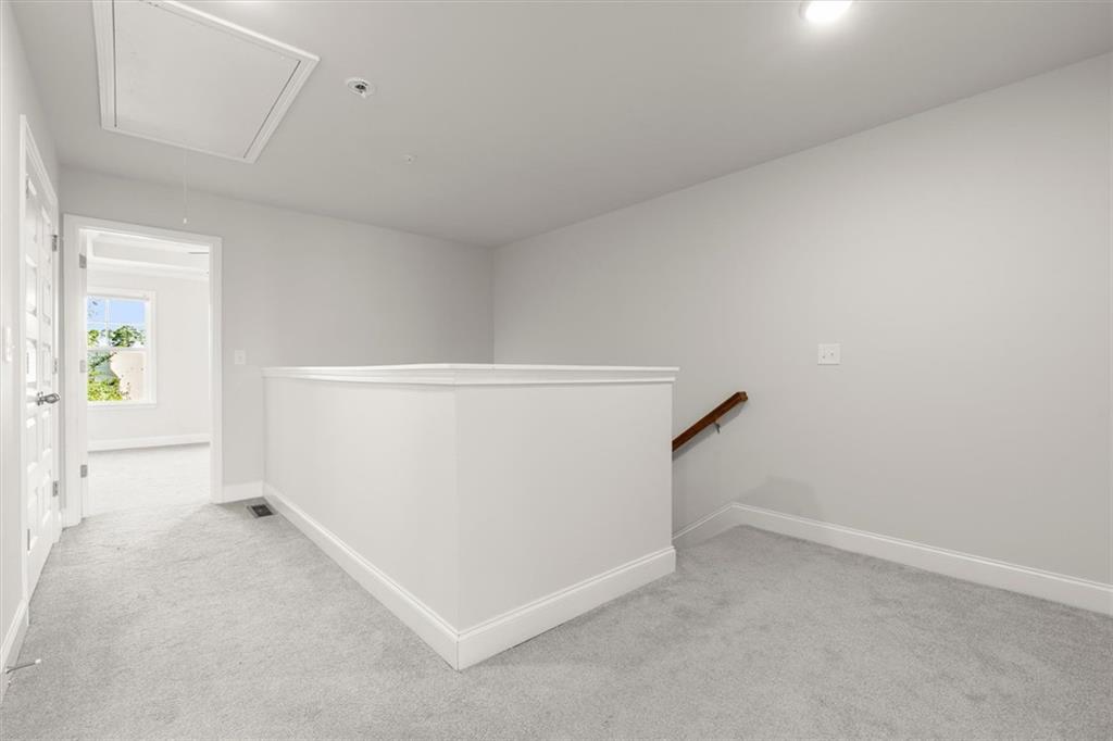 1543 Summer Song Drive Property Photo 13