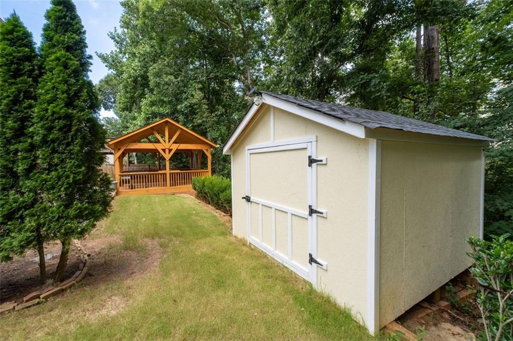 811 Overlook Trail Property Photo 37
