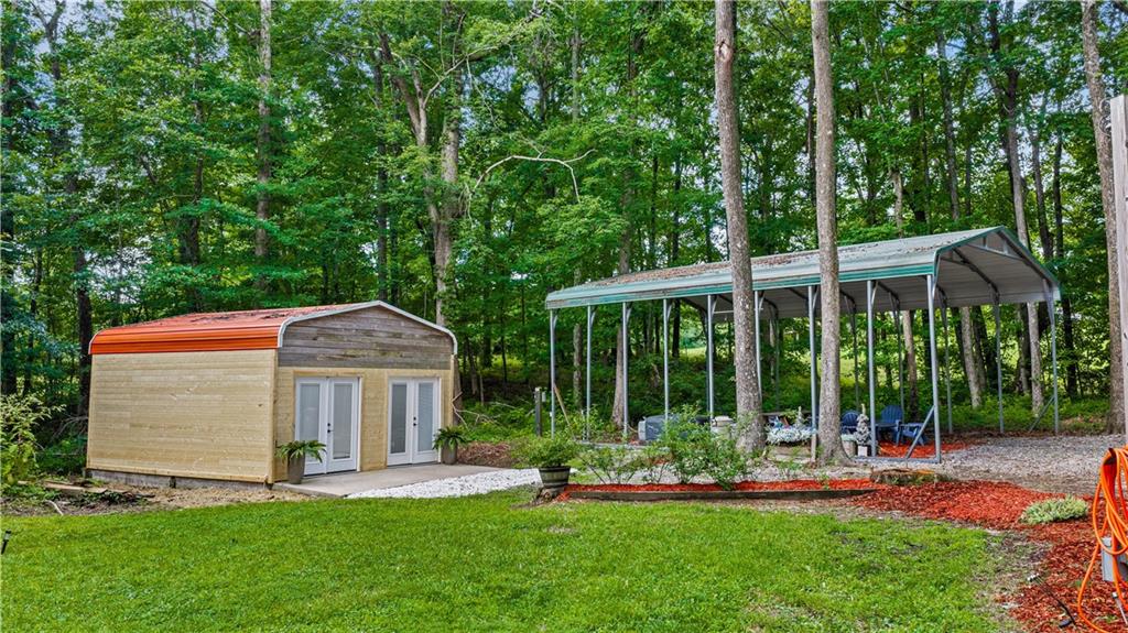 305 Golf Course Road Property Photo 11