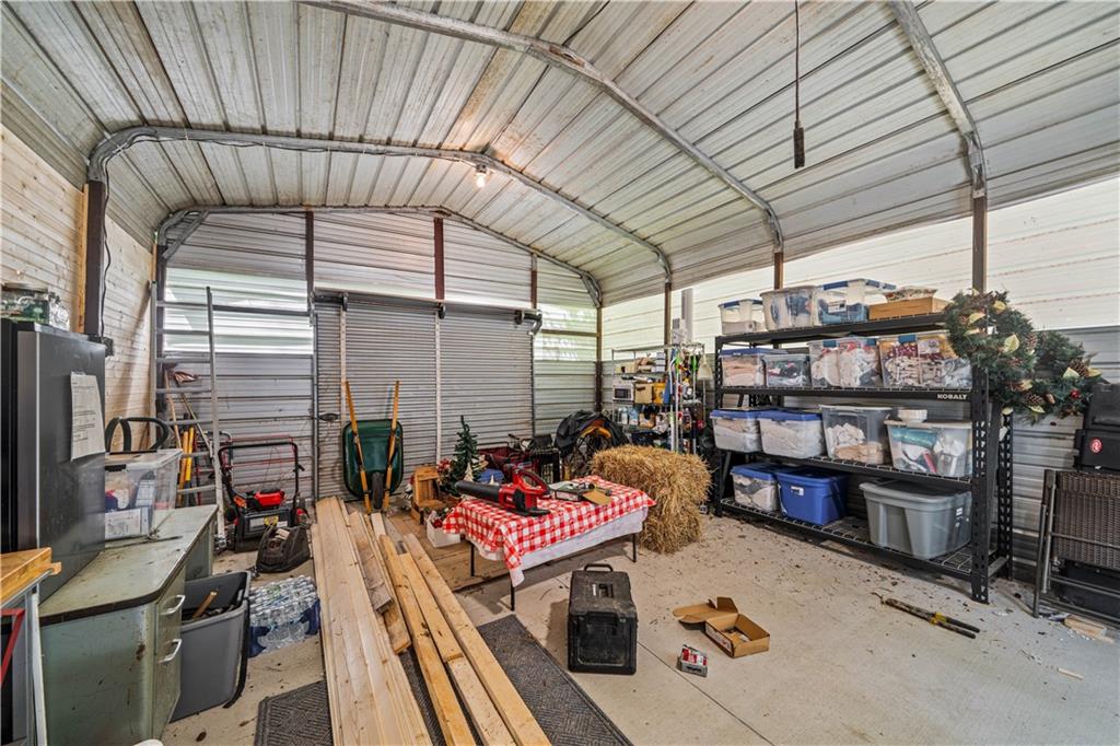 305 Golf Course Road Property Photo 14