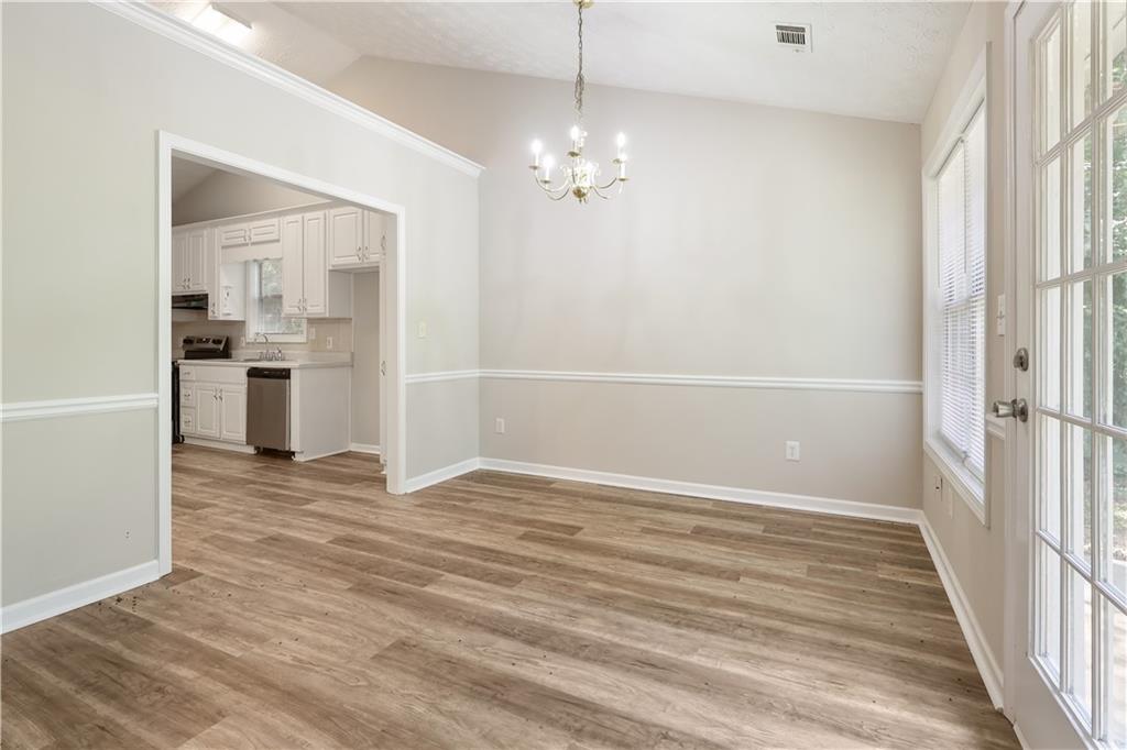 215 Cambridge Way Property Photo 8