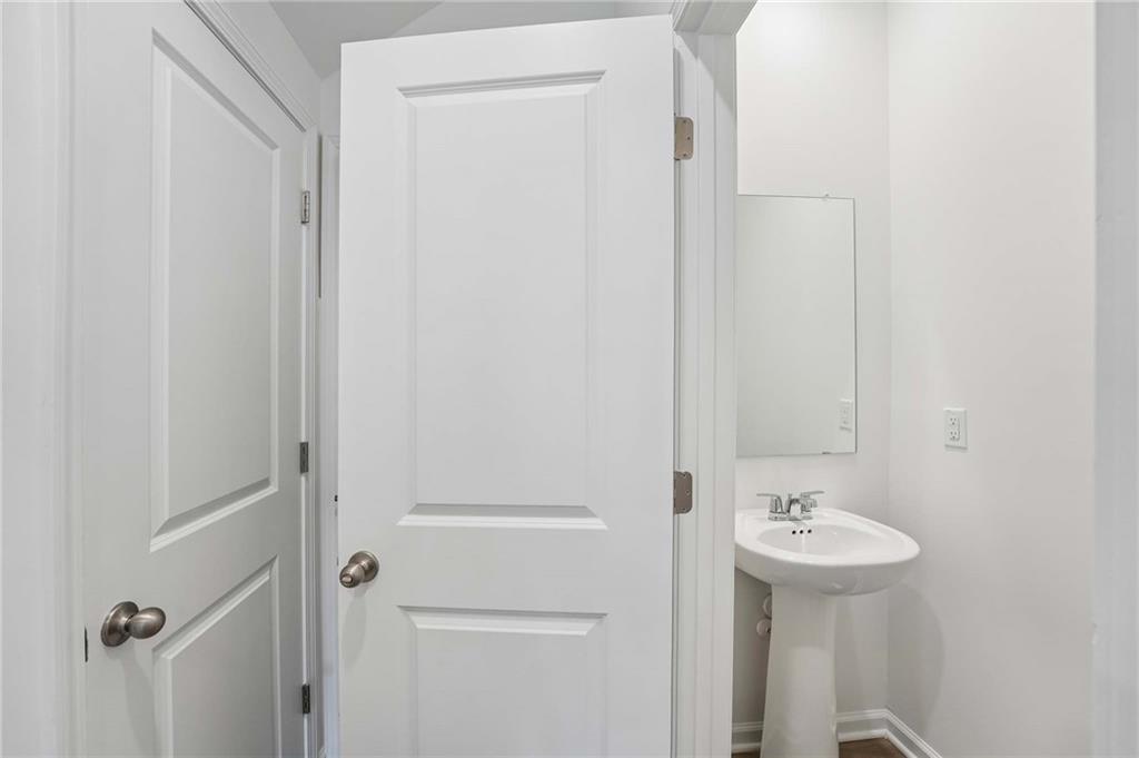 320 Dearborn Drive Property Photo 14