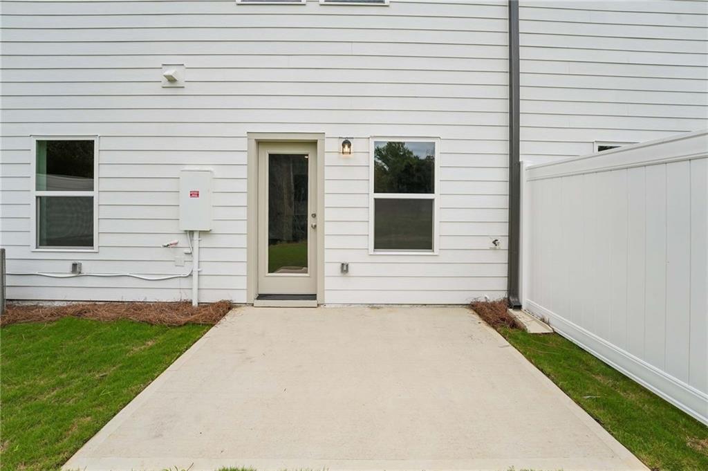 320 Dearborn Drive Property Photo 29