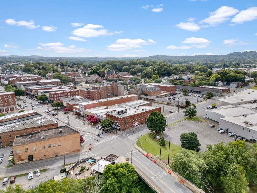 100 Broad Street Property Photo 9