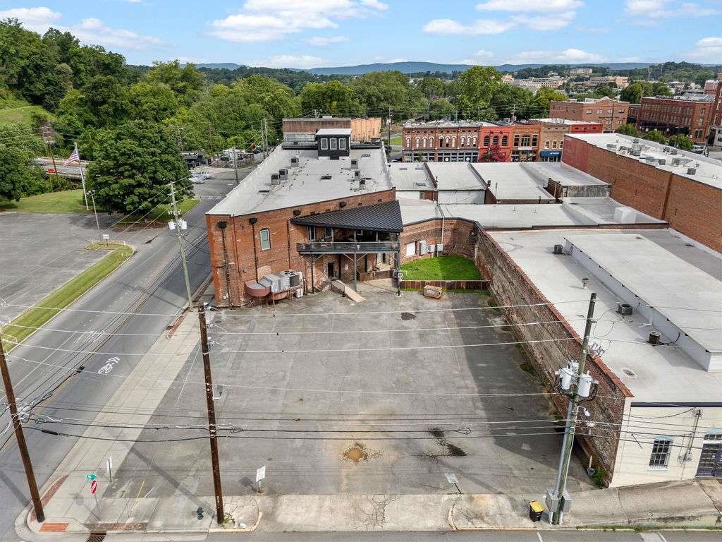 100 Broad Street Property Photo 10
