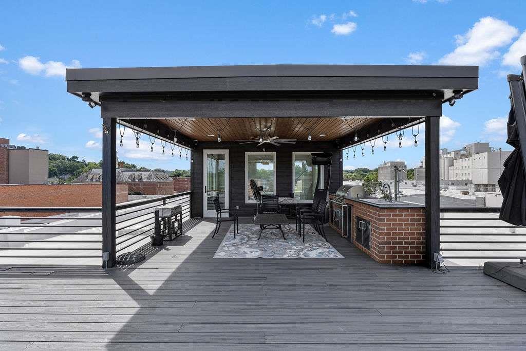100 Broad Street Property Photo 24