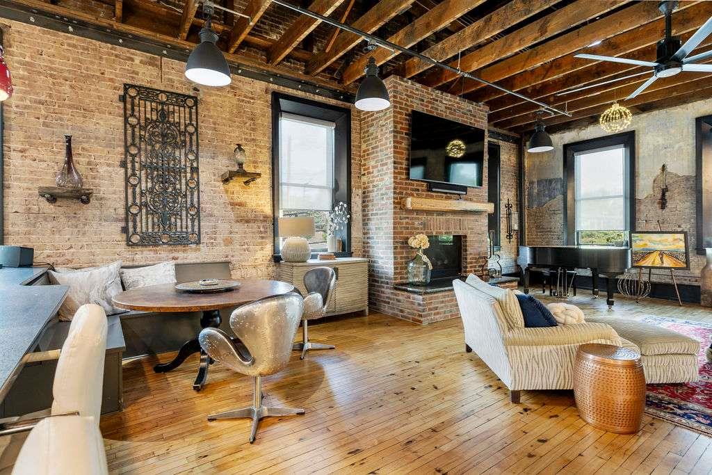 100 Broad Street Property Photo 47