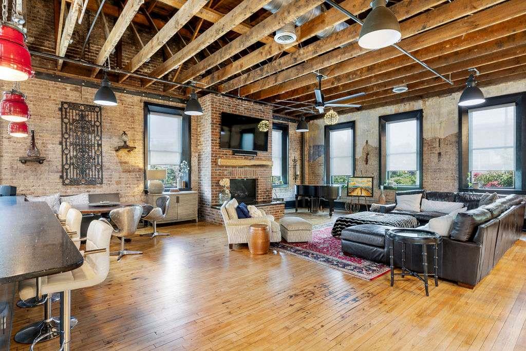 100 Broad Street Property Photo 48