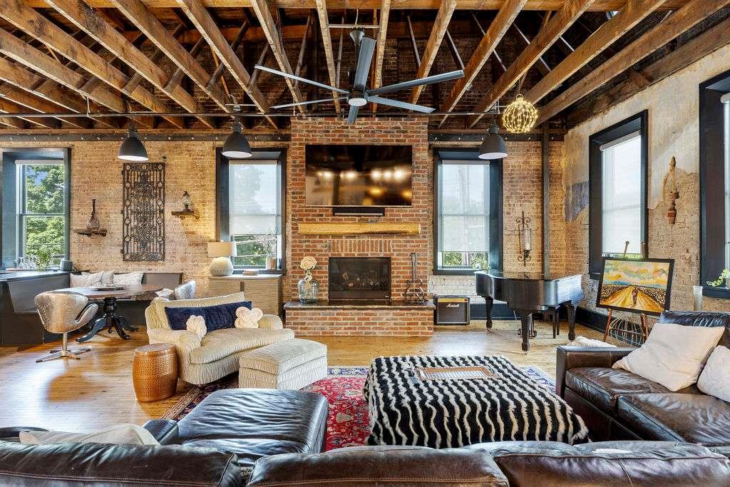 100 Broad Street Property Photo 49