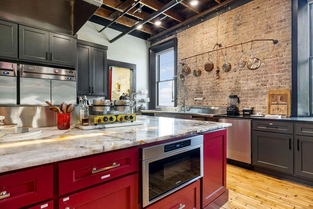 100 Broad Street Property Photo 55