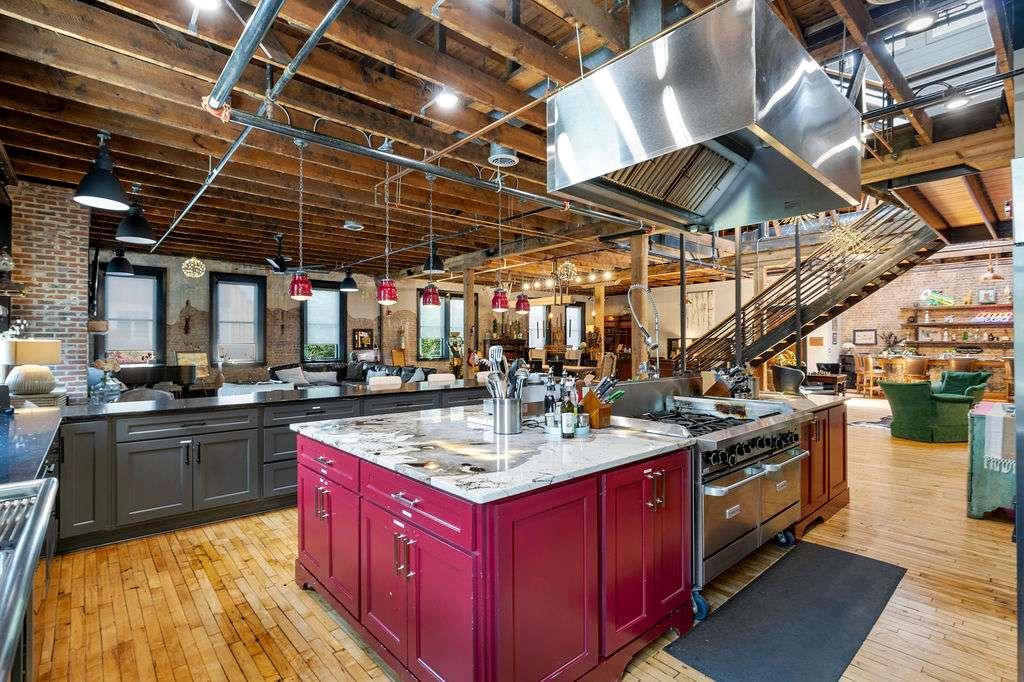 100 Broad Street Property Photo 57