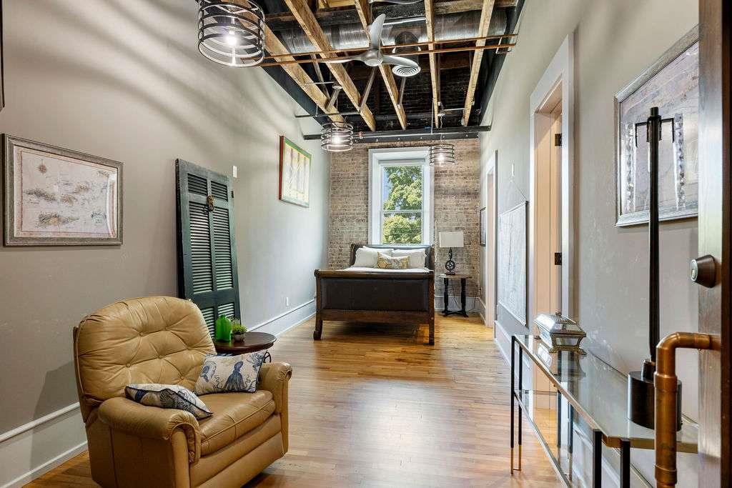 100 Broad Street Property Photo 63