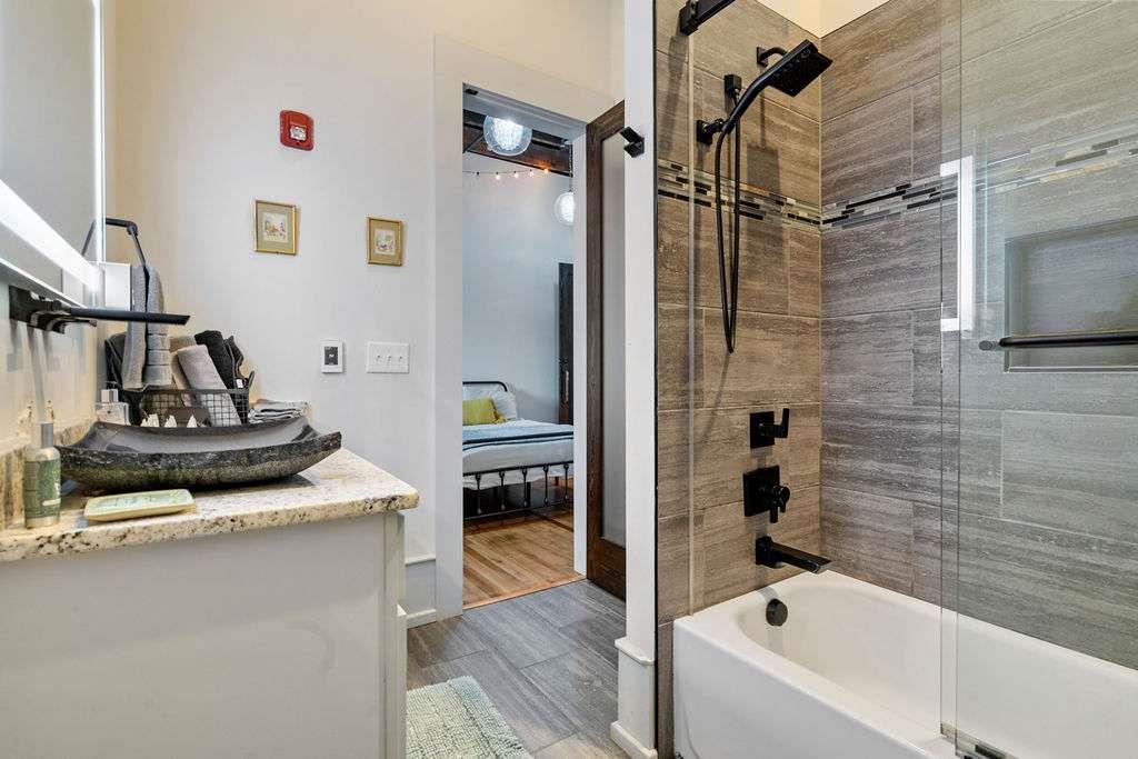 100 Broad Street Property Photo 74