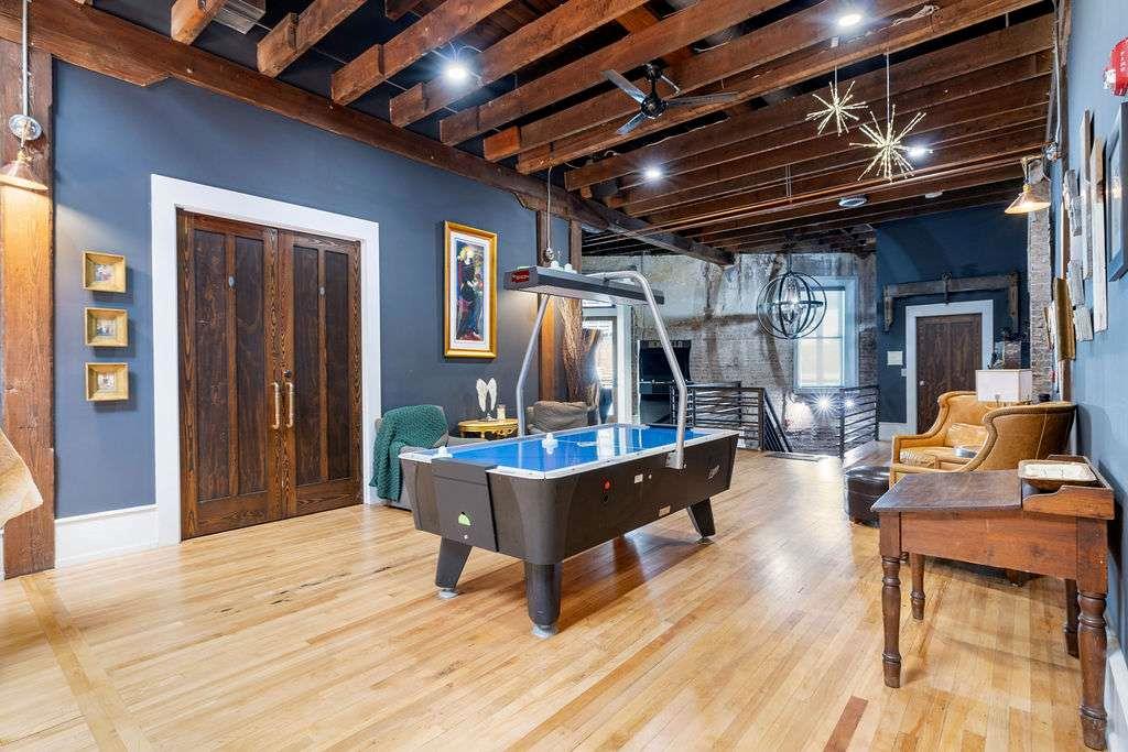 100 Broad Street Property Photo 81