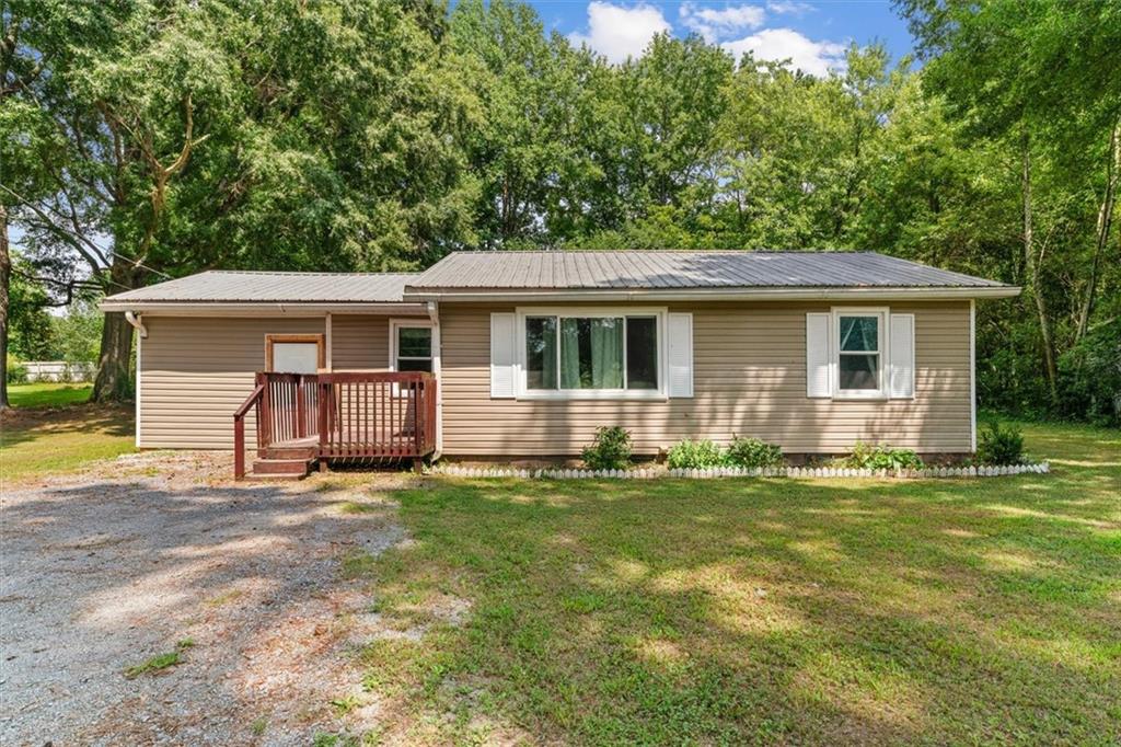 163 Ben Putnam Road Property Photo 1