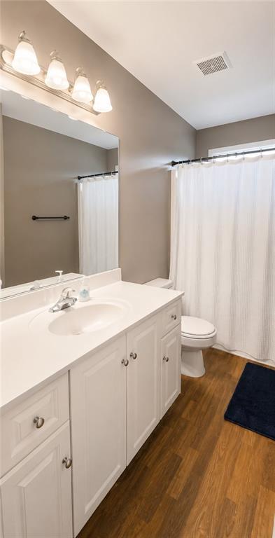 583 Bradford Lane Property Photo 3