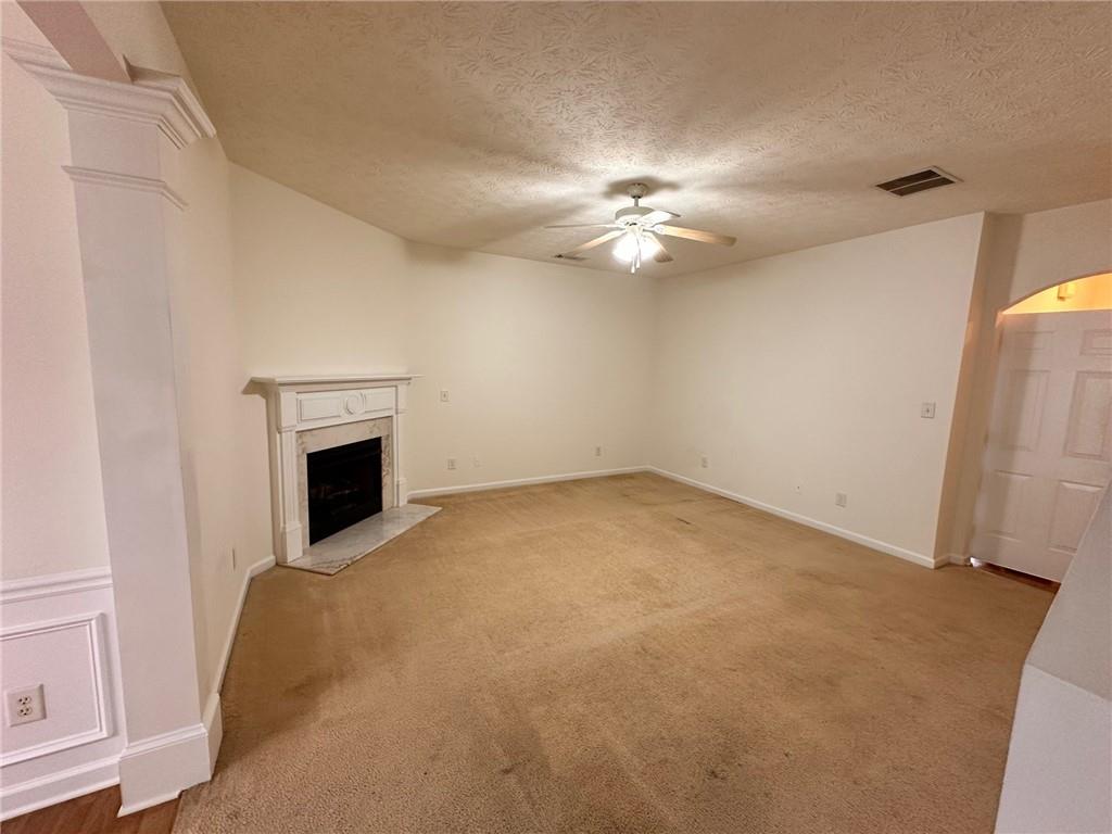 3835 Dandridge Way Property Photo 5