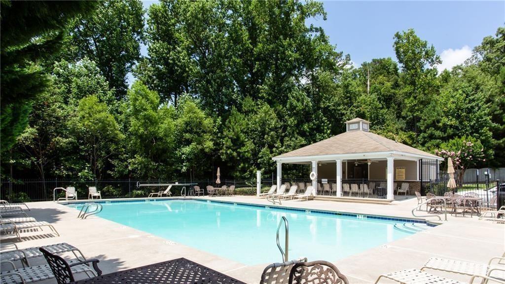 3835 Dandridge Way Property Photo 13