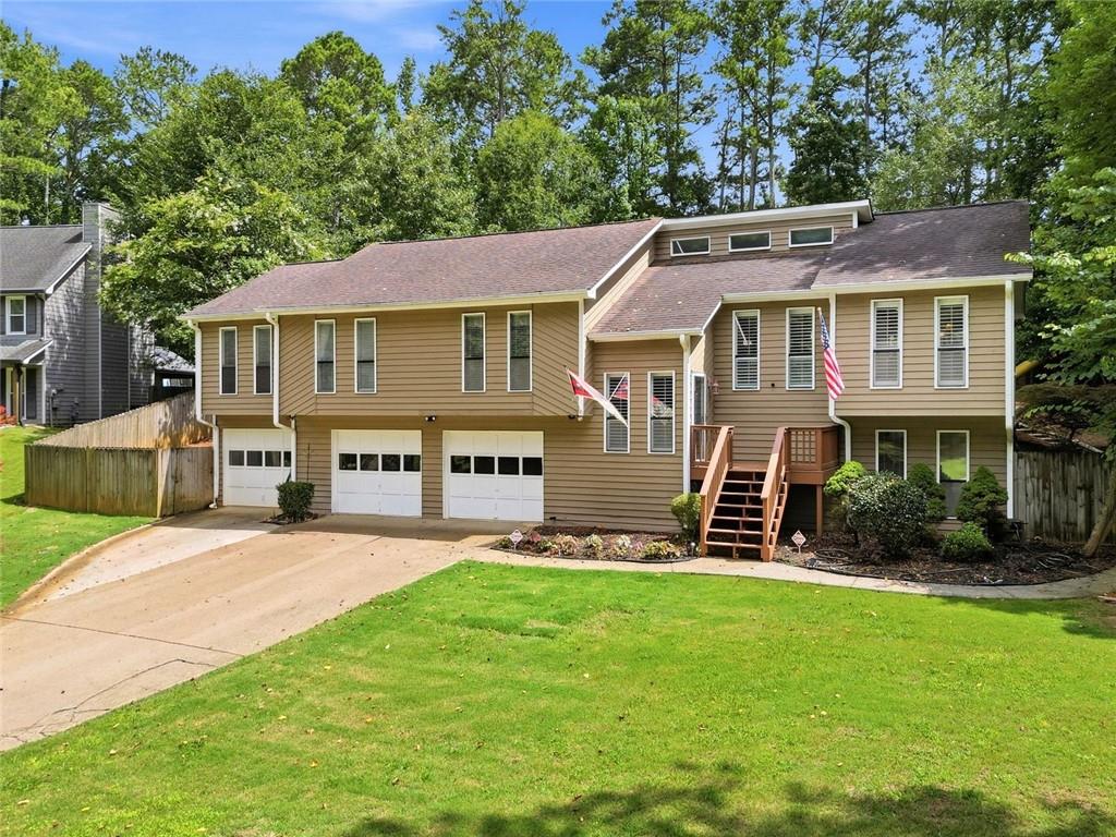 330 Sumter Drive Ne Property Photo 1