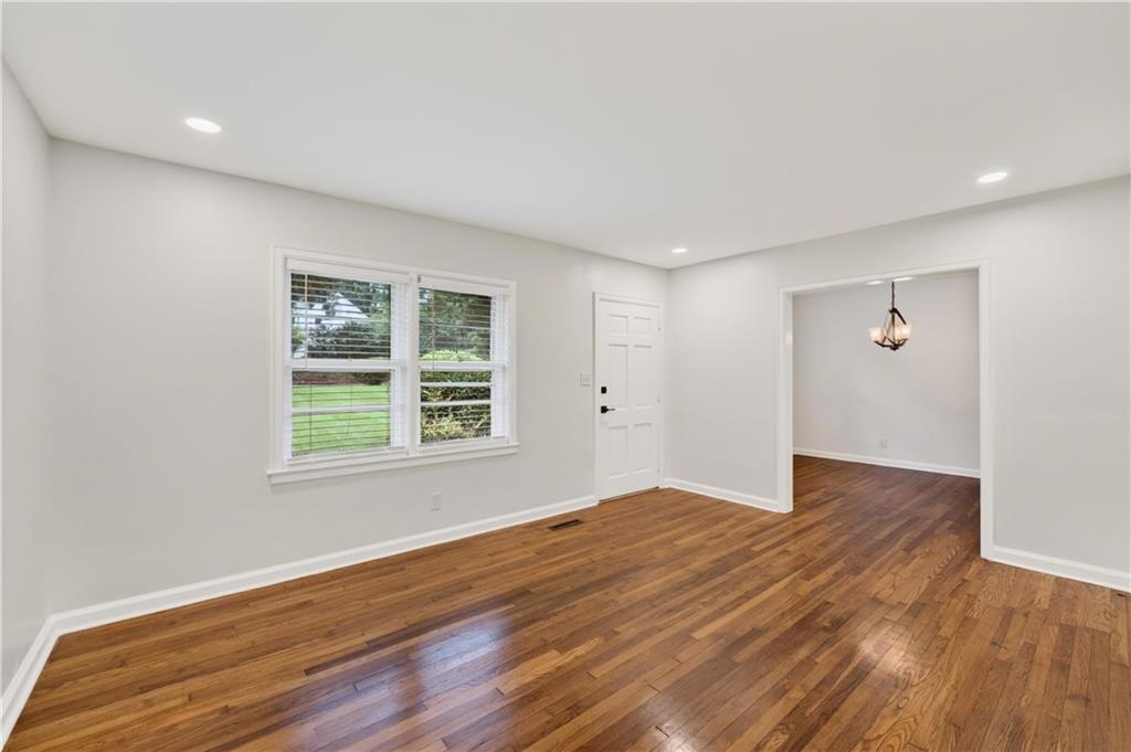 1142 Oldfield Road Property Photo 7