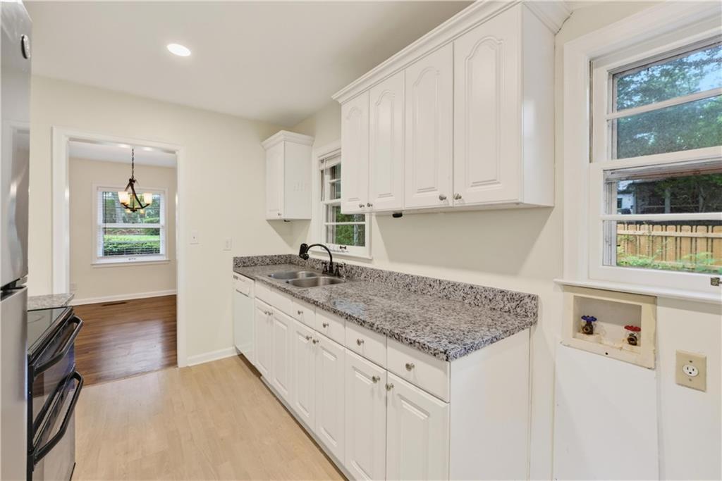 1142 Oldfield Road Property Photo 13
