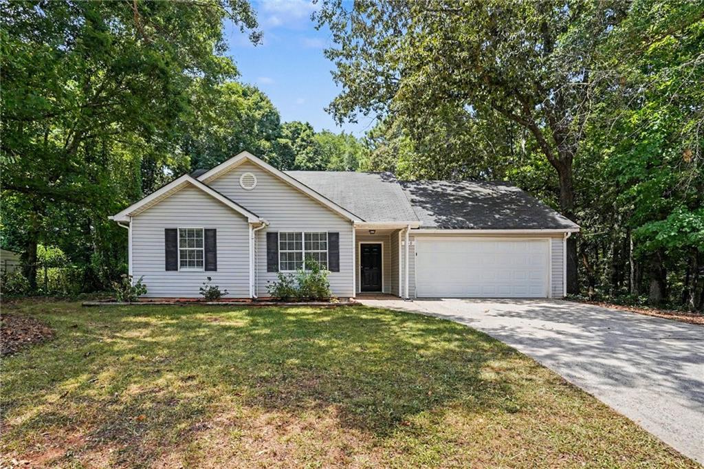 560 E Country Woods Drive Property Photo 1