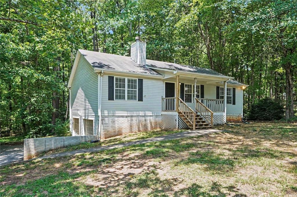 240 Spring Circle Property Photo 2