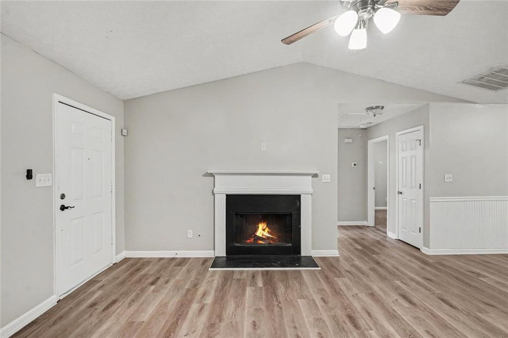 240 Spring Circle Property Photo 6