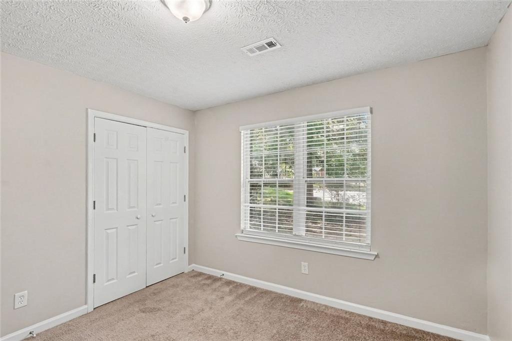 240 Spring Circle Property Photo 10