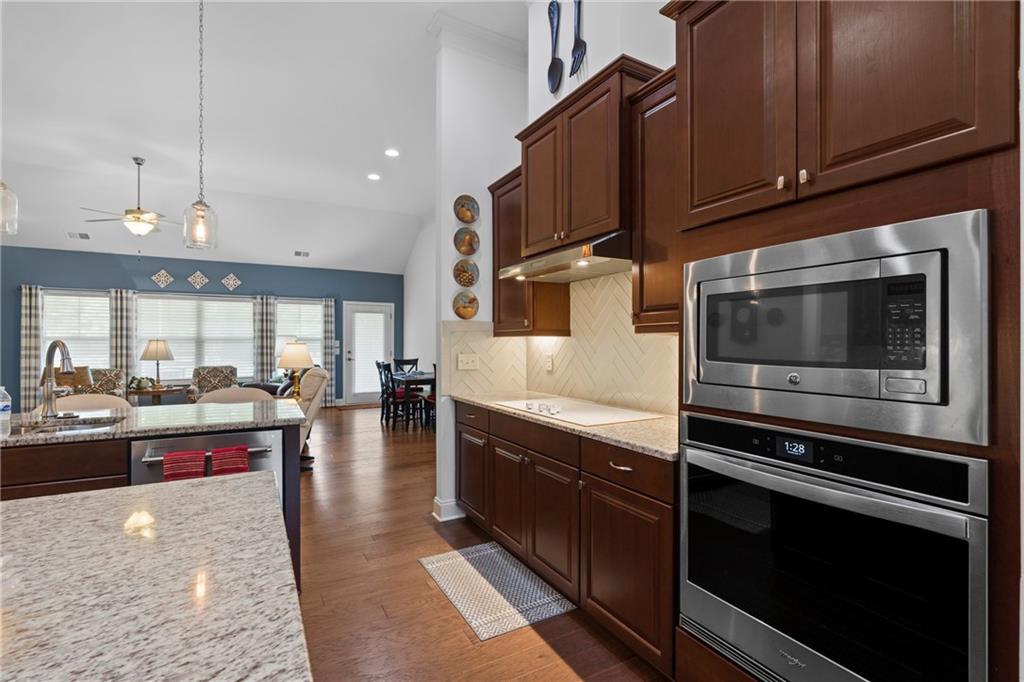 4725 Amble Trace Property Photo 14