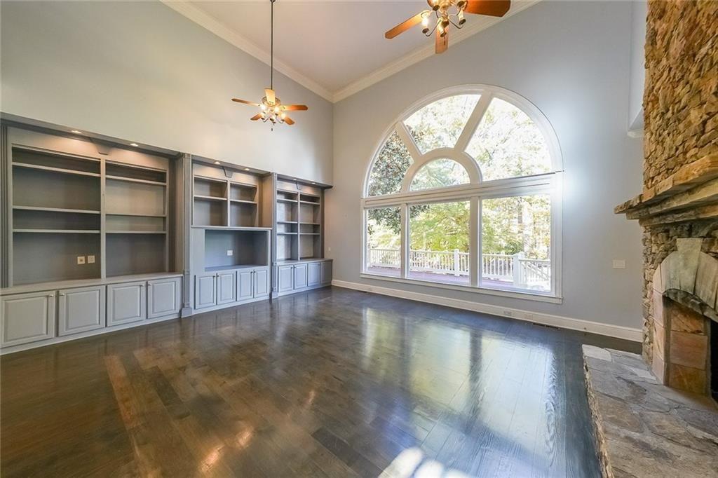 2747 Lockerly Lane Property Photo 4