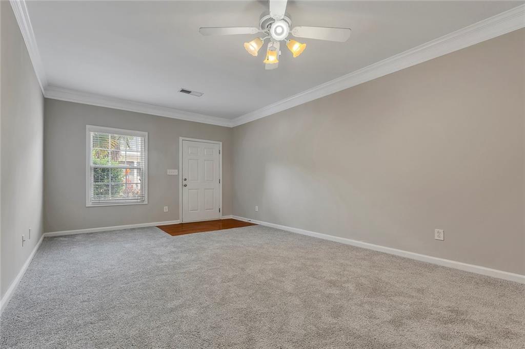 834 Ash Street Property Photo 4