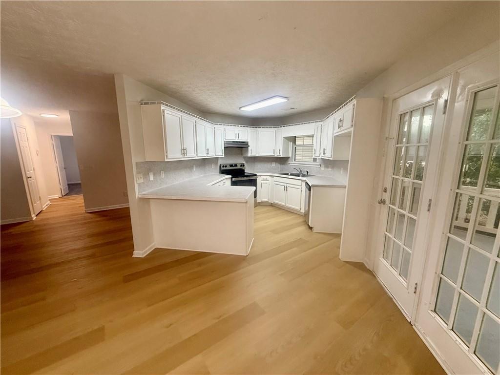 100 Chestnut Drive Property Photo 2