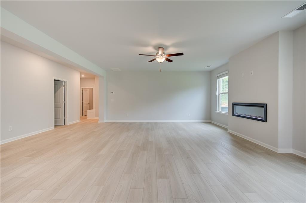 2437 Cadenza Circle Property Photo 14