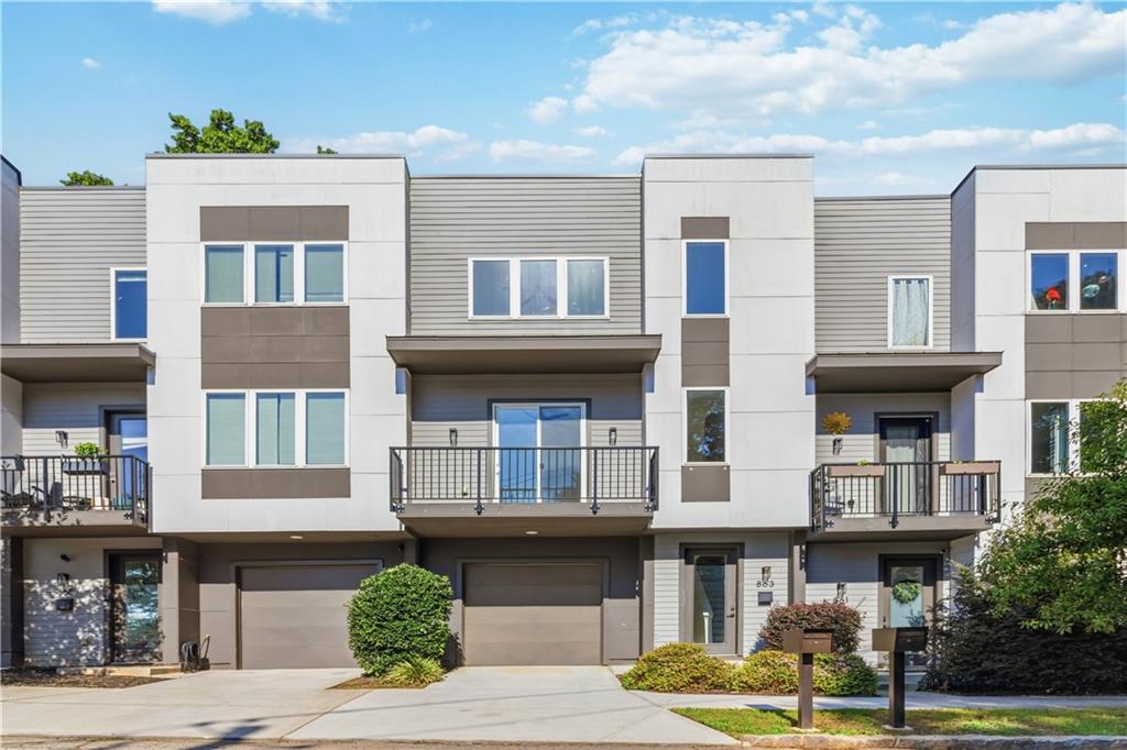 863 Cavanaugh Avenue SE Unit 106
