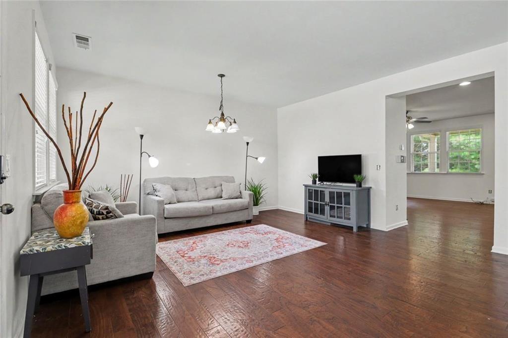 6195 Park Leaf Walk Property Photo 8