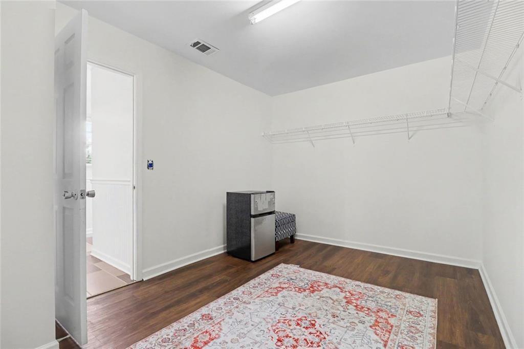 6195 Park Leaf Walk Property Photo 22