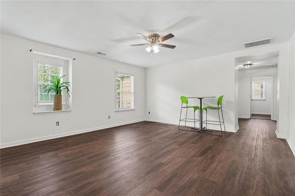 6195 Park Leaf Walk Property Photo 23