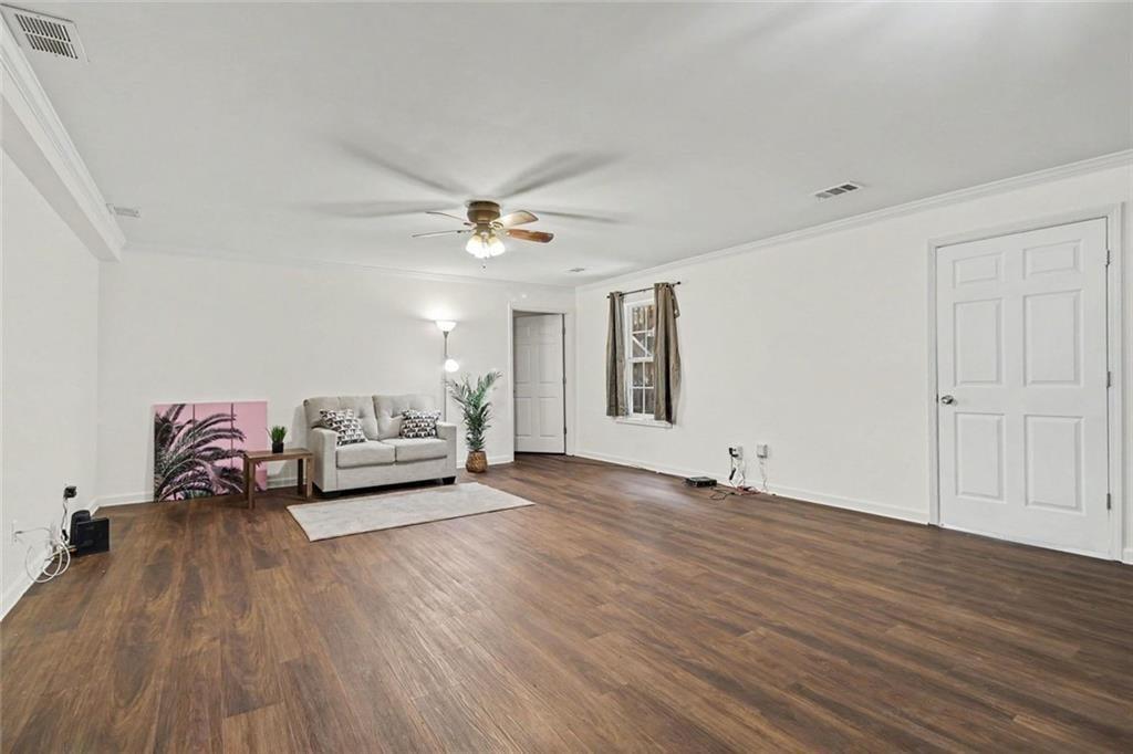 6195 Park Leaf Walk Property Photo 24