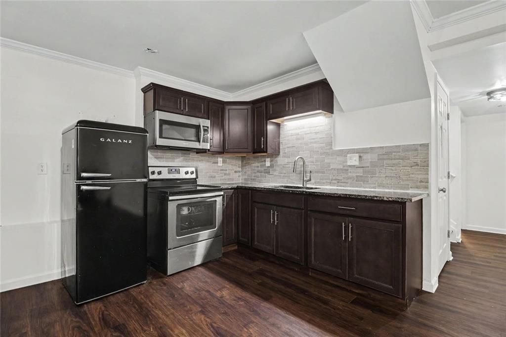 6195 Park Leaf Walk Property Photo 25