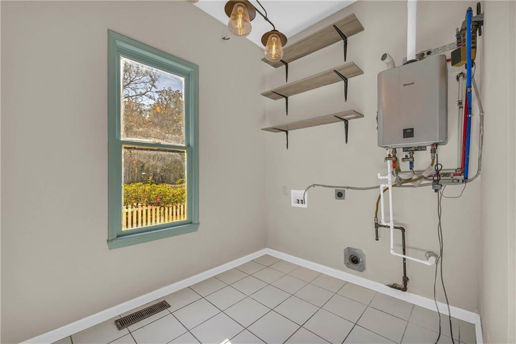 5921 Bostwick Highway Property Photo 29
