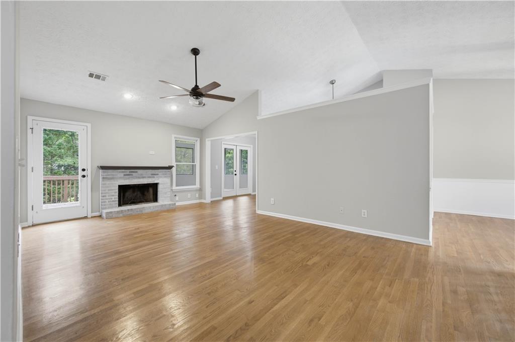 2303 Katie Ann Lane Property Photo 6