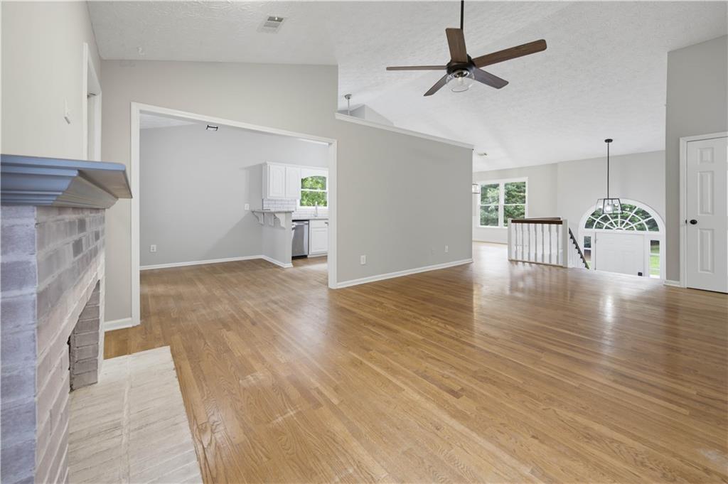 2303 Katie Ann Lane Property Photo 7
