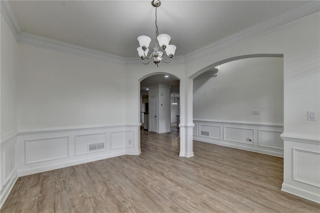 2511 Royston Drive Property Photo 13