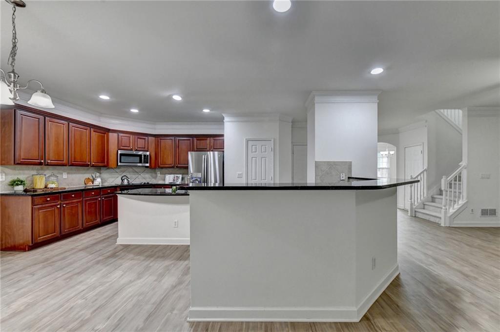 2511 Royston Drive Property Photo 29
