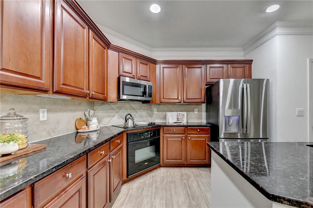 2511 Royston Drive Property Photo 32