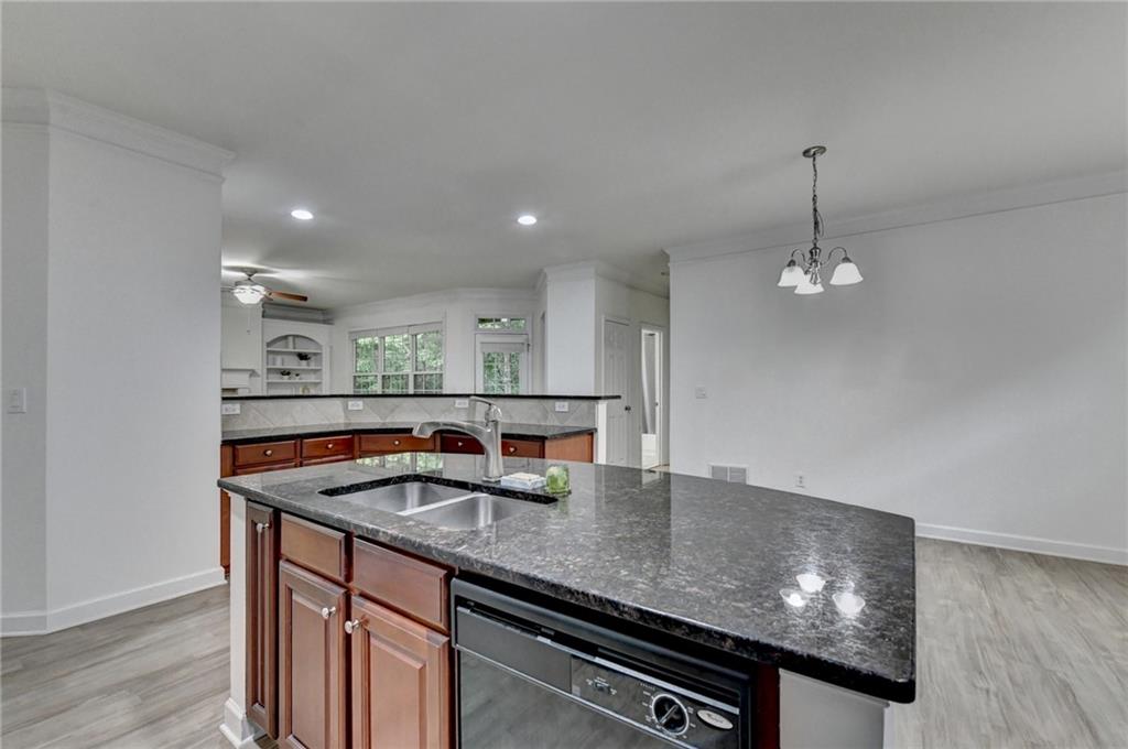 2511 Royston Drive Property Photo 34